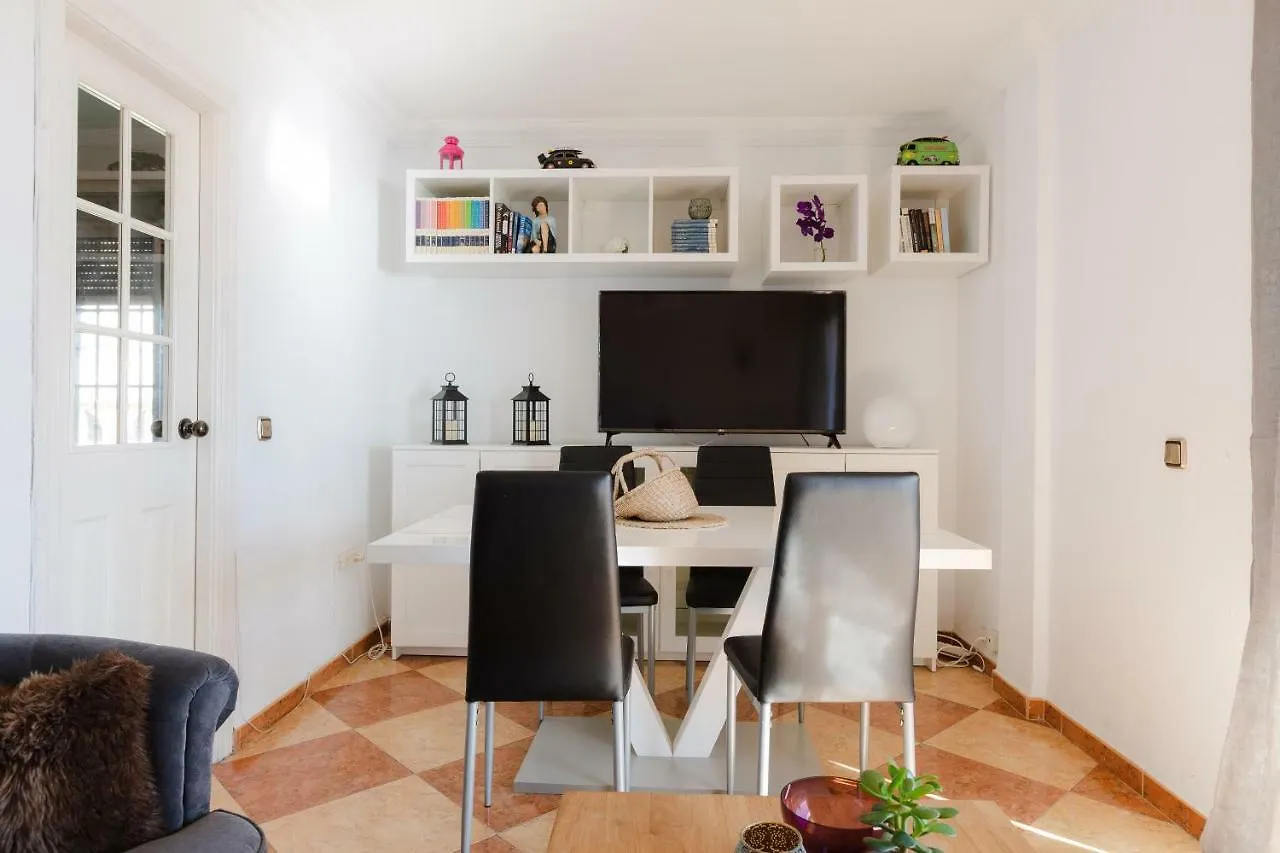Apartamento En Primera Linea De Playa En Benalmadena Spain