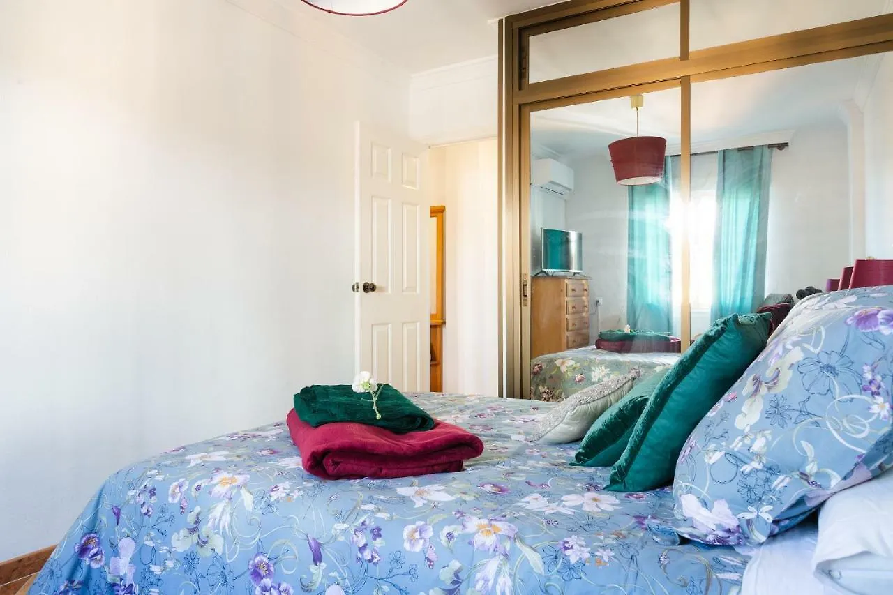 Apartamento En Primera Linea De Playa En Benalmadena