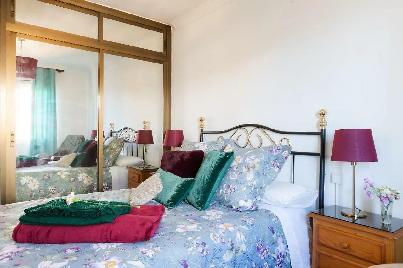 Apartamento En Primera Linea De Playa En Benalmadena Spain
