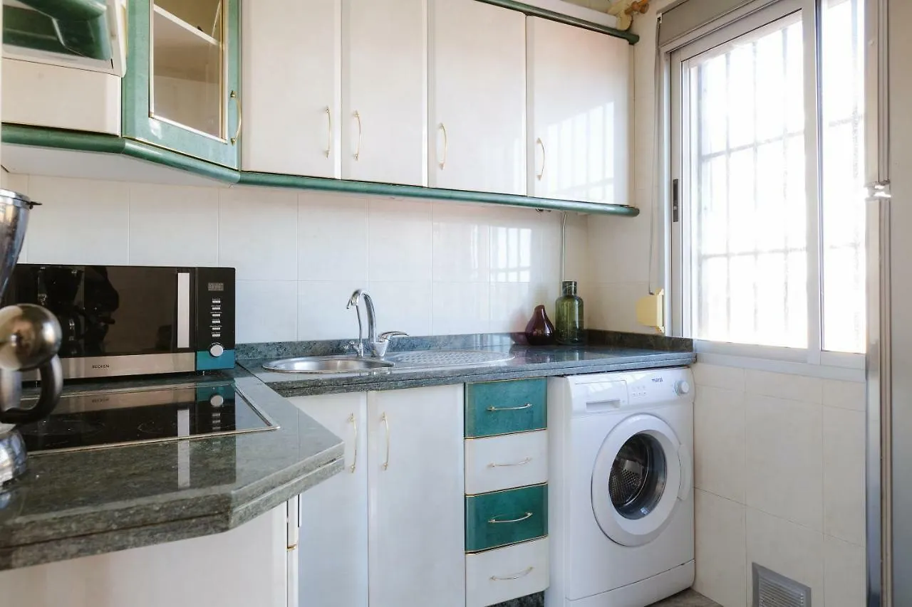 Apartamento En Primera Linea De Playa En Benalmadena Apartment