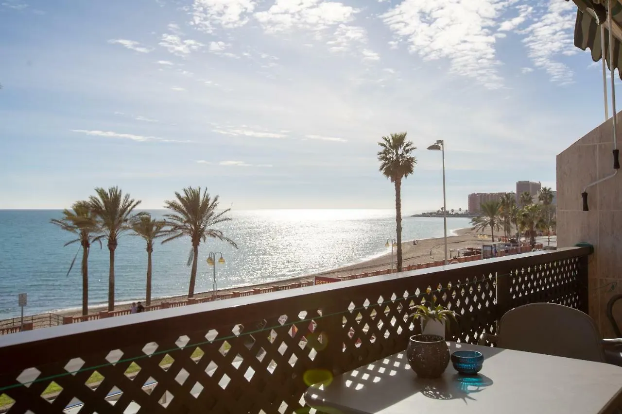 Apartamento En Primera Linea De Playa En Benalmadena 0*,