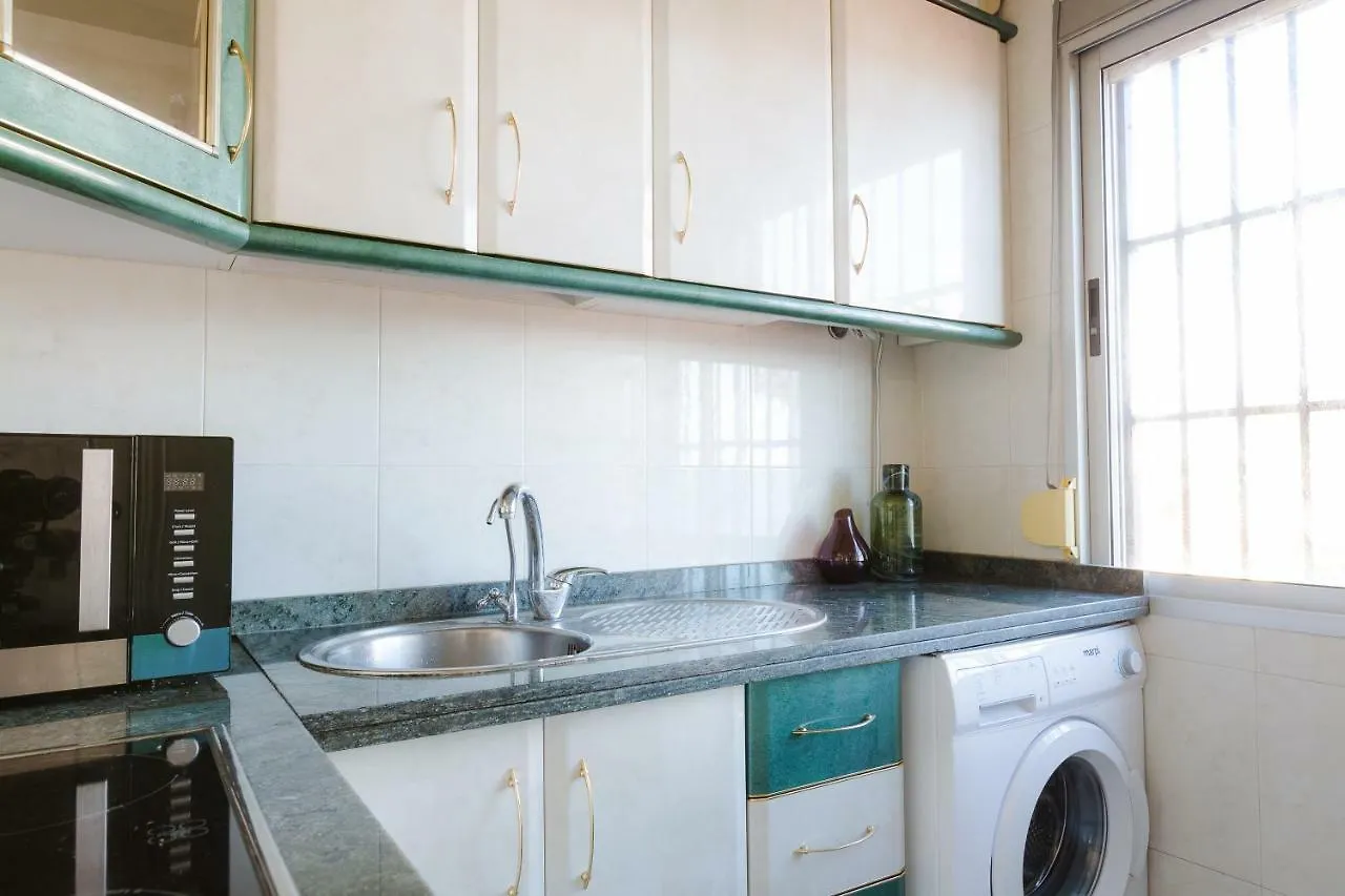 Apartamento En Primera Linea De Playa En Benalmadena Apartment